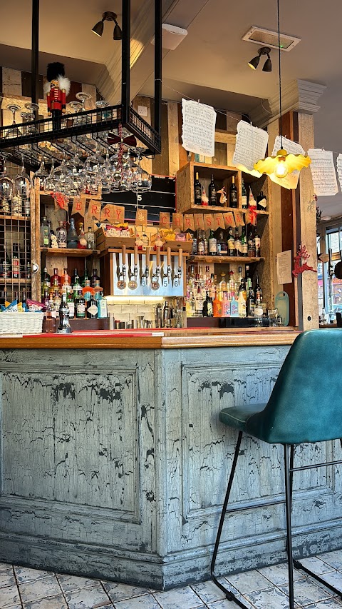 The Sparrowhawk - Crystal Palace