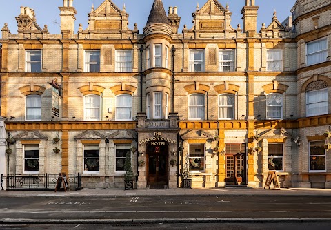 The Drayton Court Hotel, Ealing