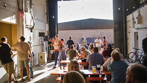 40ft Brewery Blackhorse