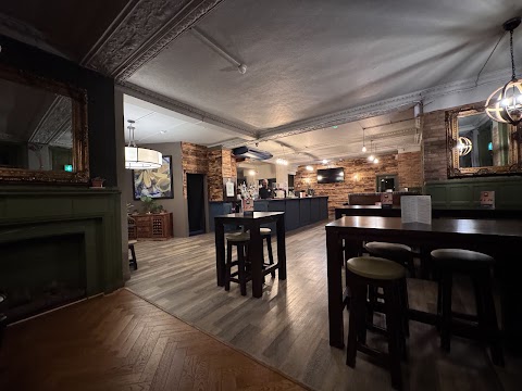 The Ealing Oak Pub & Kitchen