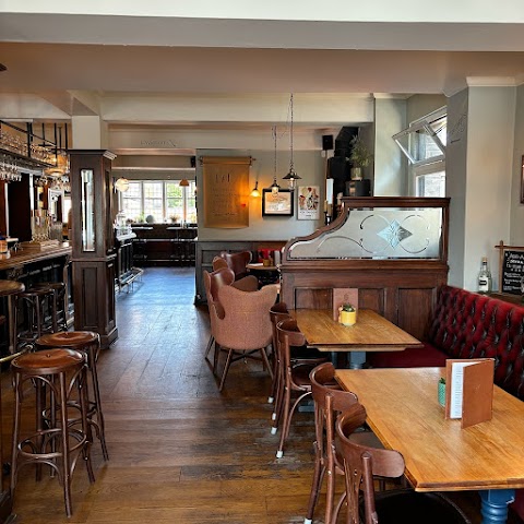 The Bell & Crown, Chiswick