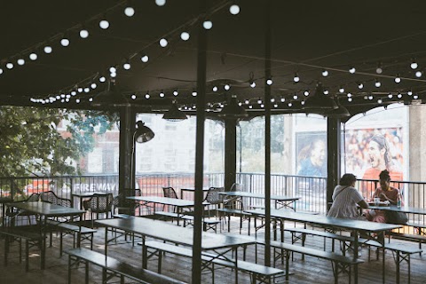 The Untraditional Pub - Pillars Brewery