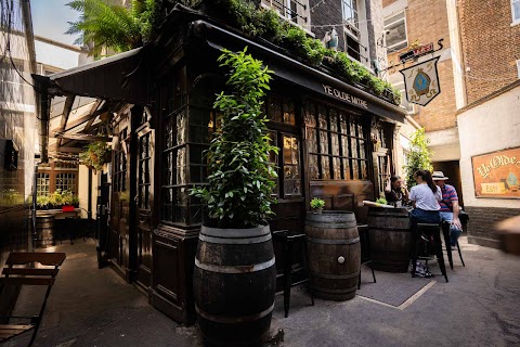 Ye Olde Mitre, Holborn