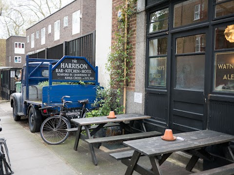 Harrison Pub & Hotel